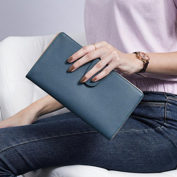 Family Passport Holder