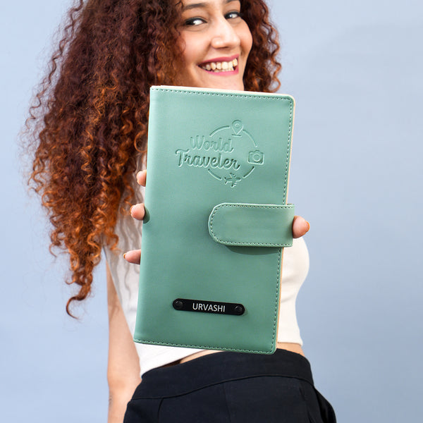 Family Passport Holder - World Traveler