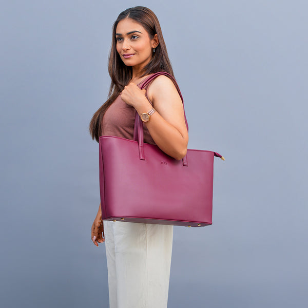 Travel Tote Burgundy - Main Image