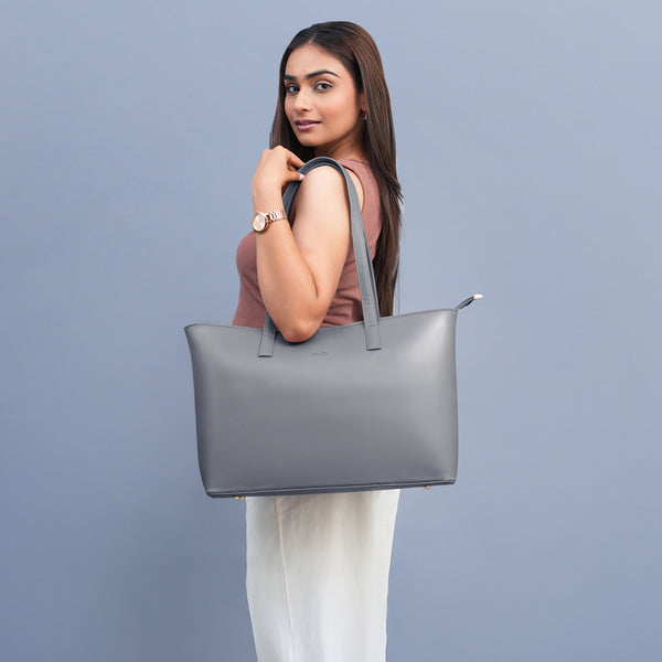 Travel Tote - Smokey Grey